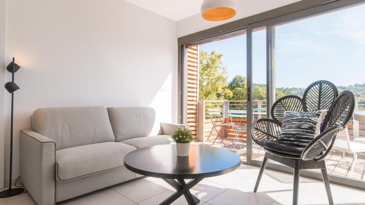 Le Coquet Avec Balcon Terrasse Et Parking Prive Apartment Sarlat-la-Canéda Exterior photo